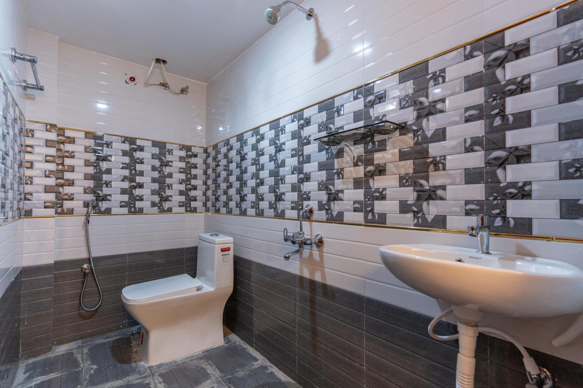 Auro Beach Resort Пондичерри Экстерьер фото